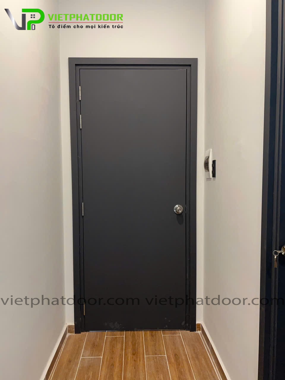 Meta Corp Bàn Giao Cửa Nhựa Giả Gỗ Composite Tại Quận 2 1