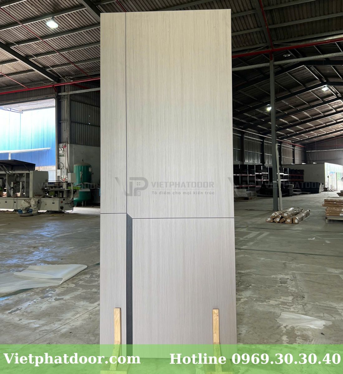 Cửa nhựa carbon màu yangfe no1