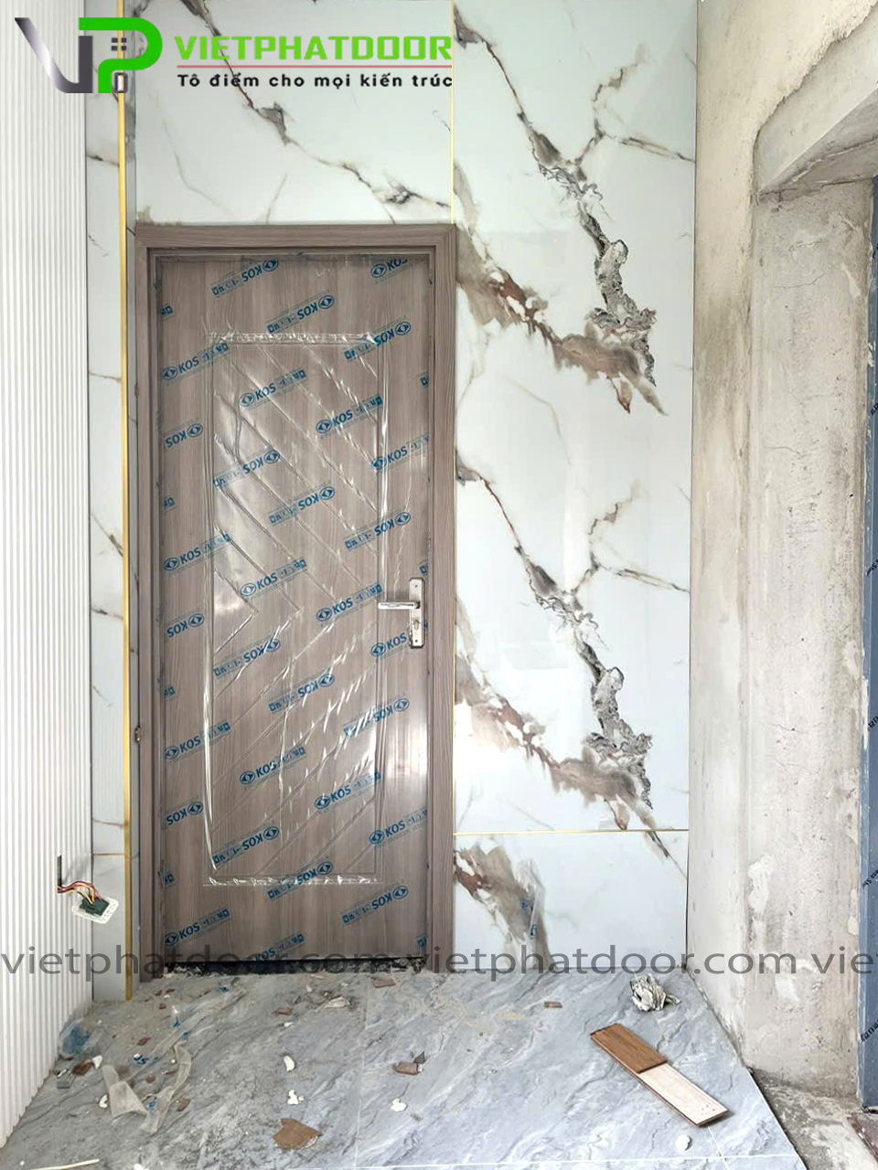 So sánh cửa nhựa giả gỗ ABS và cửa nhựa giả gỗ Composite – Nên chọn loại nào cho ngôi nhà hiện đại? cua-han-quoc