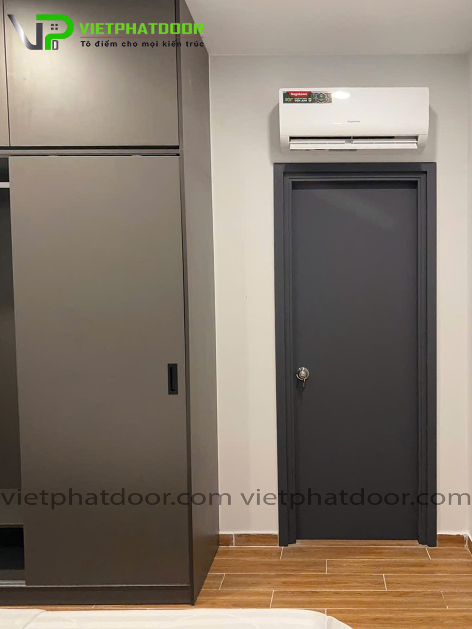 Meta Corp Bàn Giao Cửa Nhựa Giả Gỗ Composite Tại Quận 2 cua-nhua-composite